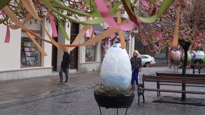 Писанка на вулиці Кобилянської