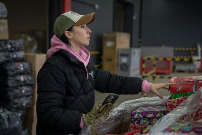 "Я мрію про те, щоб люди об’єдналися". Історія волонтерки та колишньої парамедикині батальону "Азов" Олени Мосійчук "Я мрію про те, щоб люди об’єдналися". Історія волонтерки та колишньої парамедикині батальону "Азов" Олени Мосійчук