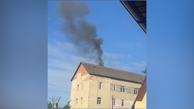 Дим з труби підприємства Дим з труби підприємства
