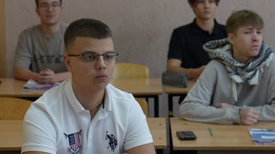 «Якомога більше навчатися, поки тепло»: на осінні канікули йдуть 26 кропивницьких шкіл з 33 «Якомога більше навчатися, поки тепло»: на осінні канікули йдуть 26 кропивницьких шкіл з 33