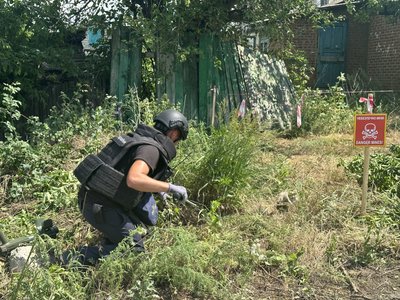 ТутРемБуд Плівка на даху як ознака життя: повернення у Кам'янку ТутРемБуд Плівка на даху як ознака життя: повернення у Кам'янку