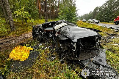 Загинула 21-річна водійка внаслідок зіткнення двох легковиків на Рівненщині Загинула 21-річна водійка внаслідок зіткнення двох легковиків на Рівненщині