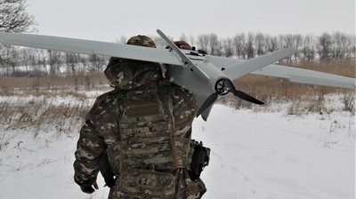 Одеські морпіхи отримали безпілотний розвідувальний комплекс від волонтерів Одеські морпіхи отримали безпілотний розвідувальний комплекс від волонтерів