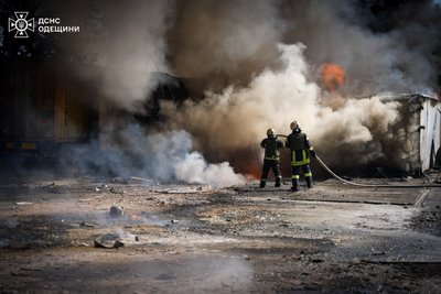 Армія РФ завдала ракетного удару по Одещині: пошкоджені приватні будинки та автівки, серед поранених є діти Армія РФ завдала ракетного удару по Одещині: пошкоджені приватні будинки та автівки, серед поранених є діти