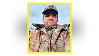 Прощання з військовими на Чернігівщині 24 жовтня 2025 року: поховали двох захисників Прощання з військовими на Чернігівщині 24 жовтня 2025 року: поховали двох захисників