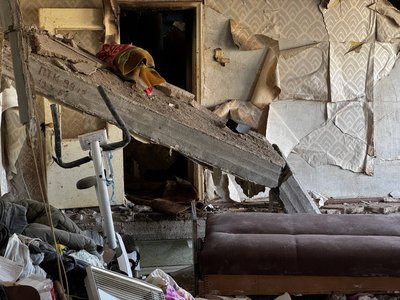 У Вільногірську на Дніпропетровщині внаслідок вибуху в пʼятиповерхівці травмовані четверо людей, серед них — дитина У Вільногірську на Дніпропетровщині внаслідок вибуху в пʼятиповерхівці травмовані четверо людей, серед них — дитина