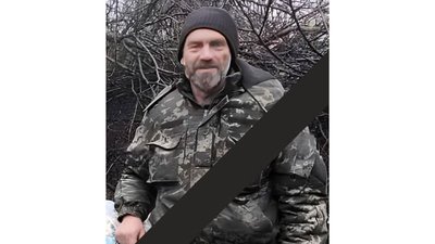 На Чернігівщині поховали трьох військових: Олексія Кислого, Олександра Гевлю та Юрія Чаву На Чернігівщині поховали трьох військових: Олексія Кислого, Олександра Гевлю та Юрія Чаву