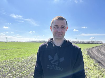 300 гектарів землі — у 10 км від передової. Як проходить посівна у прифронтовій громаді Дніпропетровщини 300 гектарів землі — у 10 км від передової. Як проходить посівна у прифронтовій громаді Дніпропетровщини