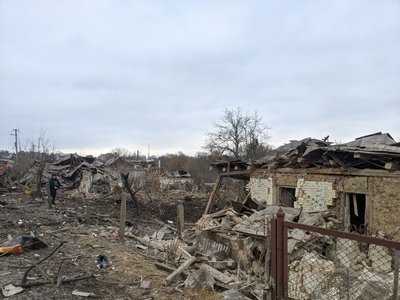 Травми отримали шестеро людей, серед них — двоє дітей: подробиці ракетного удару по Умані Травми отримали шестеро людей, серед них — двоє дітей: подробиці ракетного удару по Умані