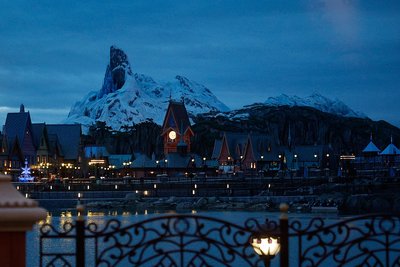 Disney відкриває "Світ Крижаного серця" в Парижі Disney відкриває "Світ Крижаного серця" в Парижі