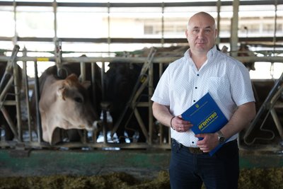 Без документів на тварину неможливий продаж: як молочка та м’ясо потрапляють на прилавки дніпровських ринків Без документів на тварину неможливий продаж: як молочка та м’ясо потрапляють на прилавки дніпровських ринків