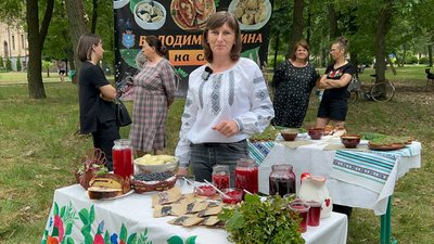 Ланцепупики, маглаї та пиріжки по-володимирецьки: у Володимирці презентували традиційні страви громади Ланцепупики, маглаї та пиріжки по-володимирецьки: у Володимирці презентували традиційні страви громади