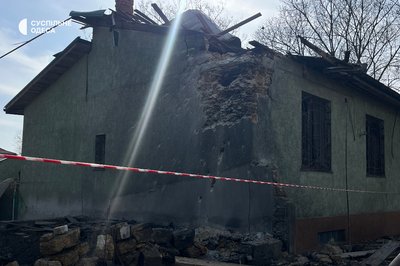 Вибиті скління та пошкоджені фасади: наслідки ранкової атаки на Одесу 2 березня Вибиті скління та пошкоджені фасади: наслідки ранкової атаки на Одесу 2 березня