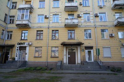 Головпоштамт, готель, музей та унікальна "сталінка": армія РФ поцілила по історичному осередку Дніпра Головпоштамт, готель, музей та унікальна "сталінка": армія РФ поцілила по історичному осередку Дніпра