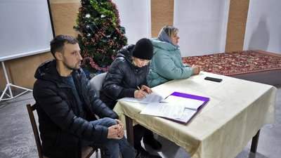 На Волині селяни проти будівництва птахофабрики на 200 тисяч курей. Що не так На Волині селяни проти будівництва птахофабрики на 200 тисяч курей. Що не так