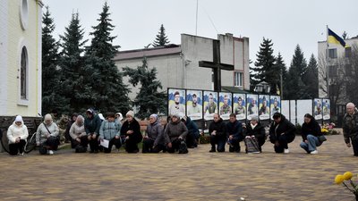На Чернігівщині поховали військовослужбовця Ігоря Лепіліна На Чернігівщині поховали військовослужбовця Ігоря Лепіліна