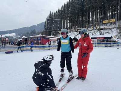 Микола Шот вперше після поранення став на лижі Микола Шот вперше після поранення став на лижі