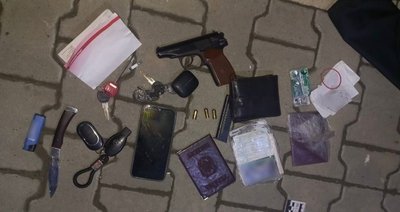 Стріляв на території житлового комплексу в Ужгороді: поліція затримала чоловіка Стріляв на території житлового комплексу в Ужгороді: поліція затримала чоловіка