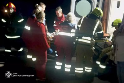 У Кривому Розі внаслідок аварії травмувались шестеро людей, серед них дитина У Кривому Розі внаслідок аварії травмувались шестеро людей, серед них дитина