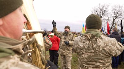 похорон бійця, кладовище, оркестр похорон бійця, кладовище, оркестр