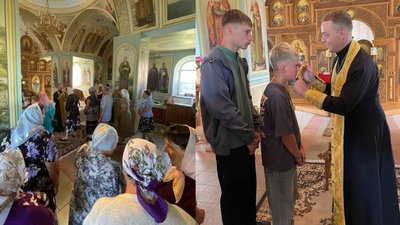 "Попередній священник забрав все": у селі на Черкащині вперше після переходу до ПЦУ молилися українською "Попередній священник забрав все": у селі на Черкащині вперше після переходу до ПЦУ молилися українською