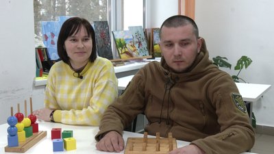 Після поранення на фронті він не рухався: історія кохання подружжя Акімніязових Після поранення на фронті він не рухався: історія кохання подружжя Акімніязових