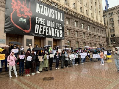 Підтримка армії і громадське обговорення бюджету: під стінами КМДА зібрався мітинг