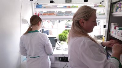Фармацевти мобільної аптеки Фармацевти мобільної аптеки