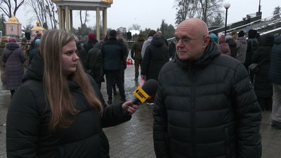 "Свіча пам'яті": як у Рівному проходила акція та що розповів історик про Голодомор "Свіча пам'яті": як у Рівному проходила акція та що розповів історик про Голодомор
