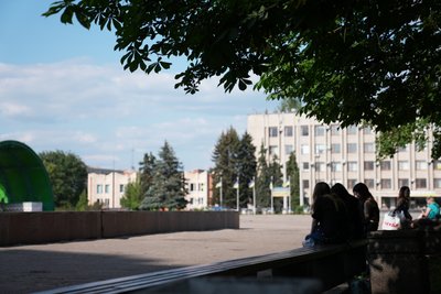 Понад 15 кілометрів за рік. Як прожив чотири роки вторгнення Слов’янськ, до якого знову наближається фронт Понад 15 кілометрів за рік. Як прожив чотири роки вторгнення Слов’янськ, до якого знову наближається фронт