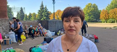 Евакуація люди допомога волонтери заступниця начальника Мирноградськї МВА Тетяна Ситник Мирноград Донецька область 21 серпня 2024 рік Евакуація люди допомога волонтери заступниця начальника Мирноградськї МВА Тетяна Ситник Мирноград Донецька область 21 серпня 2024 рік