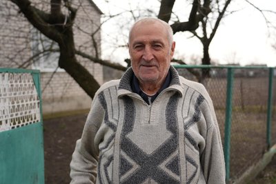 "Куди не їдь — то не дім". Як живуть у прифронтовому Дебальцевому на Дніпропетровщині за 25 км від "сірої зони" "Куди не їдь — то не дім". Як живуть у прифронтовому Дебальцевому на Дніпропетровщині за 25 км від "сірої зони"