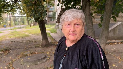 «Чоловіка півтора року тому поховала, тепер сина»: у Слов’янську з-під завалів дістали тіло загиблого після обстрілу «Чоловіка півтора року тому поховала, тепер сина»: у Слов’янську з-під завалів дістали тіло загиблого після обстрілу