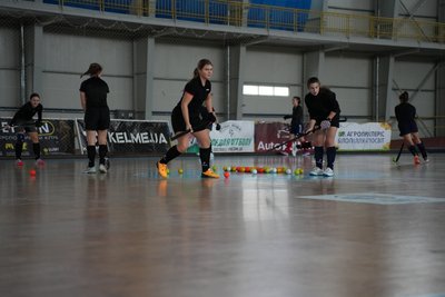 Збірна України з індорхокею, основу якої складають сумські гравчині, стартує на чемпіонаті Європи