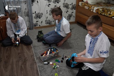 "Зараз у нас 11 дітей": на Одещині подружжя створило дитячий будинок сімейного типу