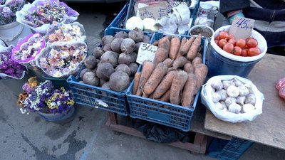 Ціни зросли через неврожай: яка вартість овочів на вінницьких ринках Ціни зросли через неврожай: яка вартість овочів на вінницьких ринках