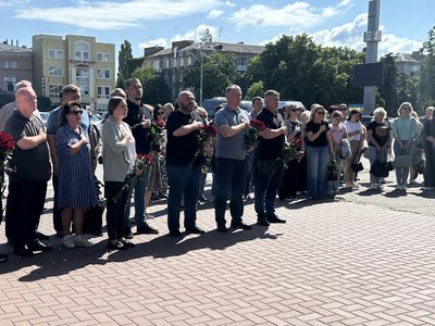 У Кременчуці відкрили меморіальну дошку військовому Михайлу Кравченкові