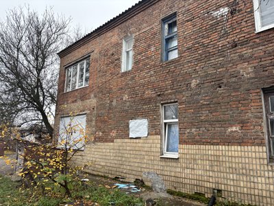 “Відразу відкрила вікна й двері навстіж, тому все ціле”: наслідки “шахедної” атаки на Ромни “Відразу відкрила вікна й двері навстіж, тому все ціле”: наслідки “шахедної” атаки на Ромни
