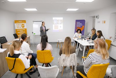 Як у Чернівецькій громаді підтримують та інтегрують переселенців