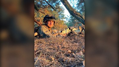 Пережив ампутацію, дві зупинки серця та кому: історія бійця з Сумщини, який повернувся до війська Пережив ампутацію, дві зупинки серця та кому: історія бійця з Сумщини, який повернувся до війська