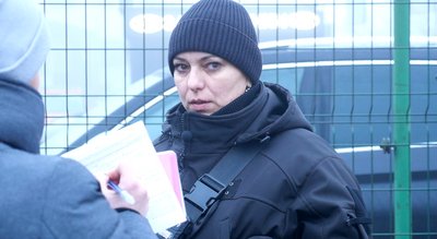 "Жодного задоволення, бо це робота": як контролерка Руснак перевіряє оплату за проїзд пасажирів "Жодного задоволення, бо це робота": як контролерка Руснак перевіряє оплату за проїзд пасажирів