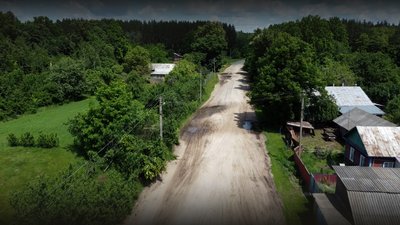 "Три роки громада писала звернення": у селі на Чернігівщині ремонтують дорогу, яку зруйнувала техніка росіян у 2022 році "Три роки громада писала звернення": у селі на Чернігівщині ремонтують дорогу, яку зруйнувала техніка росіян у 2022 році