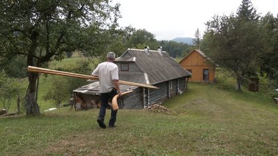 Майстерня Василя Грималюка у Карпатах Майстерня Василя Грималюка у Карпатах