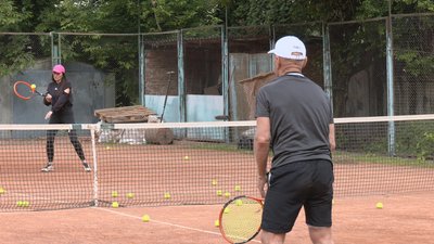 У 73 роки щодня виходить на корт: вінничанин понад 35 років грає у великий теніс У 73 роки щодня виходить на корт: вінничанин понад 35 років грає у великий теніс