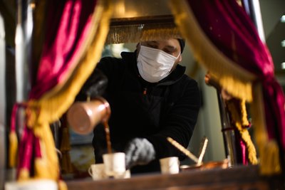 Від заборон і убивств до любові — коротка історія кави