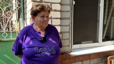 Евакуація примусова евакуація родини діти люди жителька Іллінівки Тетяна прифронтове село Іллінівка Іллінівська громада Донецька область 10 вересня 2024 рік Евакуація примусова евакуація родини діти люди жителька Іллінівки Тетяна прифронтове село Іллінівка Іллінівська громада Донецька область 10 вересня 2024 рік