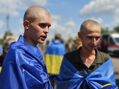 "Удома – це Україна": черкащан повернули з російського полону "Удома – це Україна": черкащан повернули з російського полону
