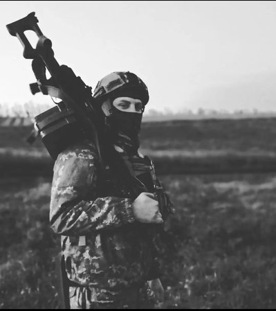 "Рано чи пізно кожен має піти воювати". Історія бійця 77 батальйону 102 бригади Андрія Досюка з Івано-Франківщини "Рано чи пізно кожен має піти воювати". Історія бійця 77 батальйону 102 бригади Андрія Досюка з Івано-Франківщини