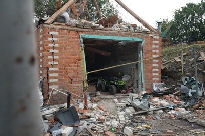 У Великому Бобрику на Сумщині попрощалися із двома загиблими внаслідок російської атаки У Великому Бобрику на Сумщині попрощалися із двома загиблими внаслідок російської атаки