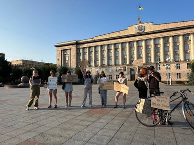 У Черкасах вдруге за день пройшов мітинг проти звільнення Федорова У Черкасах вдруге за день пройшов мітинг проти звільнення Федорова